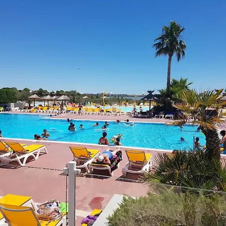 Vm-mobile 3 Ch, 2 Sdb, Convivialite, Detente Et Confort, En Famille Ou Entre Amis Campsite Lattes